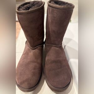 Chocolate brown Ugg boots